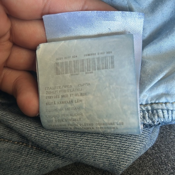 Relaxed Fit Blue Jeans with Cropped Length - Picture 7 of 9